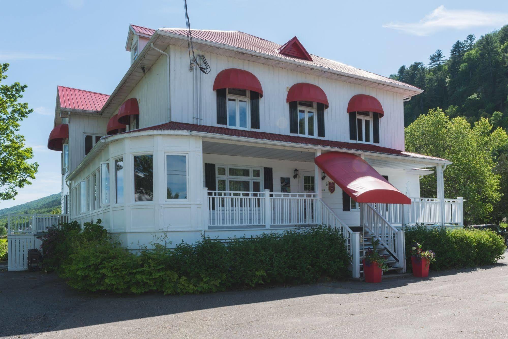 פטיט-ריבייר-סן-פרנסואה Auberge La Courtepointe מראה חיצוני תמונה